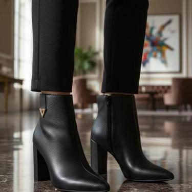 Imagem de Bota Feminina Via Marte Couro Legítimo Salto Alto Bloco, Preto, 36