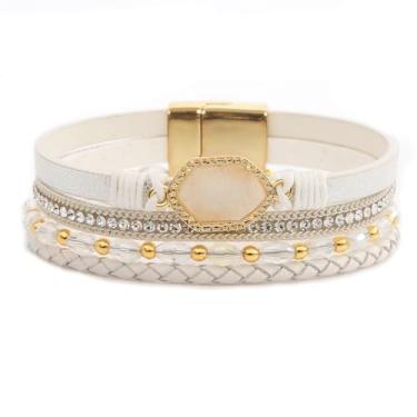 Imagem de AZORA Pulseira feminina de couro barroco pérola envolvente pulseiras lindas pulseiras de ouro feitas à mão, joias boêmias, presente para mulheres, 15.4 inches, Couro, Quartzo