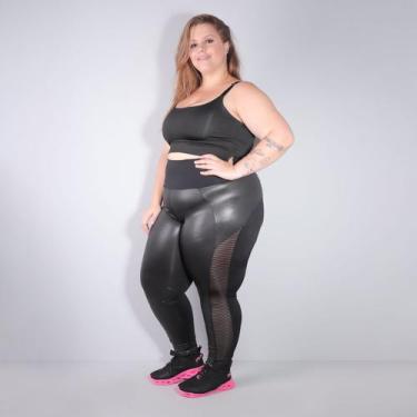 Imagem de Conjunto Plus Size Preto com Cropped sem bojo e Calça com Tela e Cirrê