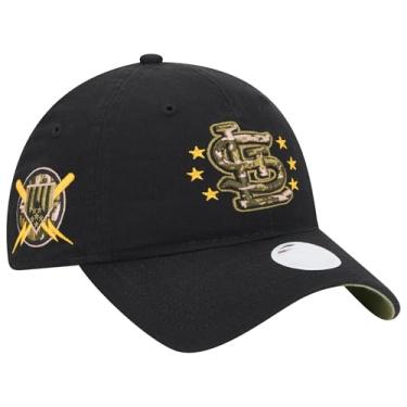 Imagem de New Era Boné feminino St. Louis Cardinals Armed Forces Day 2024 ajuste relaxado ajustável - MLB 9Twenty boné de beisebol preto para pai