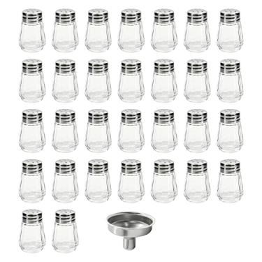 Imagem de Conjunto de 30 mini saleiros e pimenteiros transparentes de 14,2 g – Porta-temperos pequenos de vidro para casa, casamento, acampamento, trailer e praia