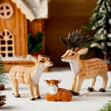 Imagem de Wesiti 3 peças de estatuetas de veado de madeira, figuras de animais selvagens de Natal, veado de cauda branca, rena manchada, decoração de família, centros de mesa de Natal para sala de jantar, topos