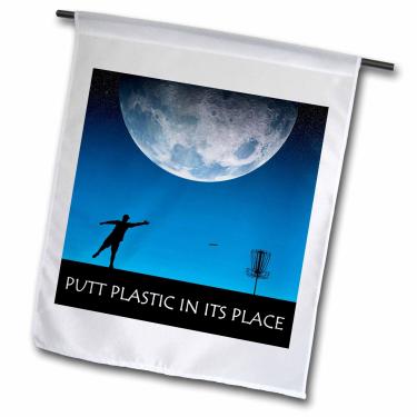 Imagem de 3dRose fl_18422_1 Putt Plastic in its Place 6 Silhouette of Frisbee Disc Golfer Putting Under The Moon Garden Flag, 30 x 45 cm