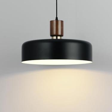 Imagem de Eustace Luminária pendente grande de 40 cm, lustre industrial ajustável com detalhes em madeira maciça e latão, luminárias modernas para ilha de cozinha, sala de estar, sala de jantar, quarto