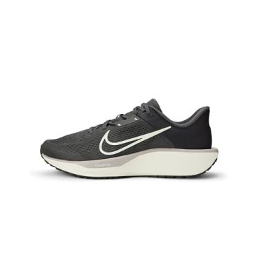 Imagem de Nike Tênis de corrida masculino Quest 6, Cinza médio/vela/cinza universitário/cinza claro, 46