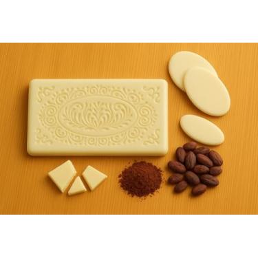 Imagem de Sabonete Artesanal de Chocolate Branco (Chocolate Branco e Cacau)