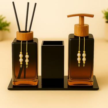 Imagem de Kit Lavabo Luxo Sabonete Líquido C/Porta Escovas e Aromatizante De Ambiente C/Bandeja(Preto Rose C/Amadeirado)