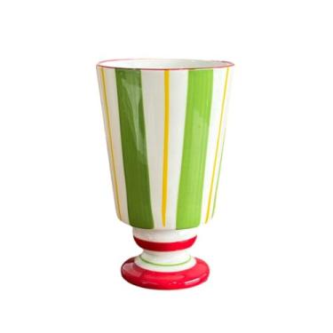 Imagem de Sobremesa de arroz simples com utensílios de mesa de cerâmica em restaurante doméstico - verde cálice