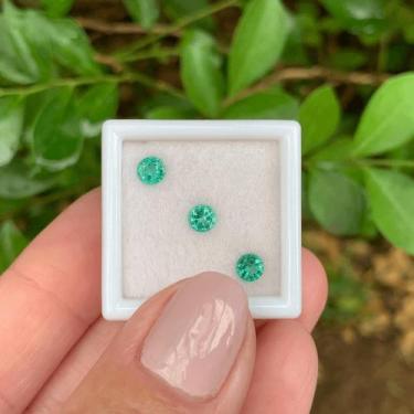 Imagem de 3ø Esmeralda Brilhante ø4mm 0,68ct - SP GEMAS