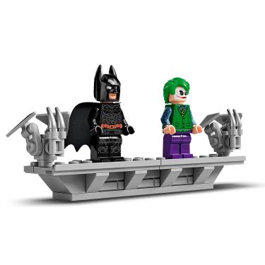 Imagem de LEGO DC - Batman™ Batmóvel Tumbler