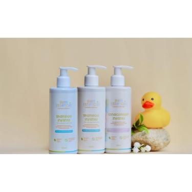 Imagem de Kit 2 Shampoo e 1 Condicionador Infantil Natural - Vegano - 250mL cada - Hipoalergênicos - Bem Essencial Cosméticos Naturais