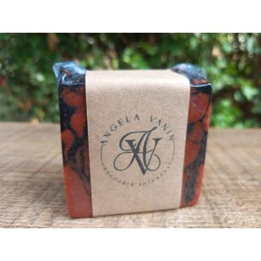 Imagem de SABONETE DE ARGILA VERMELHA E CARVÃO ATIVADO COM EXTRATO DE CACAU E AVELÃ, OLEO DE COCO E MANTEIGA DE CACAU (1)