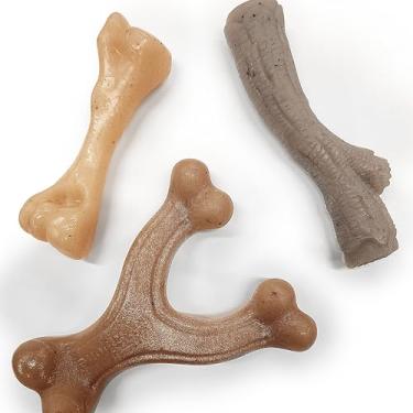 Imagem de Nylabone Pacote de brinquedos de mastigar forte estilo gourmet, brinquedos para cães, sabor bacon e manteiga de amendoim, pequeno - até 11,3 kg, pacote com 3