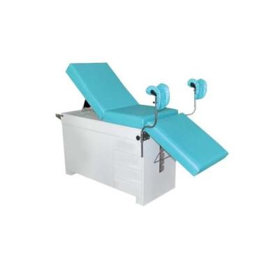 Imagem de Mesa Ginecológica  Gb1200 em MDF, possui 2 portas e 4 gavetas. - Supra