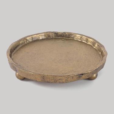 Imagem de Prato vintage de suporte de vela de ferro fundido, bandeja de vela de latão rústico – suporte de base de vela redonda para pequenas velas de pilar, centro de mesa e decoração de casa