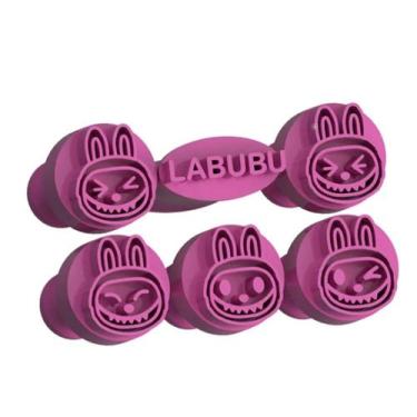 Imagem de Kit Carimbo Marcador Brigadeiros LABUBU Molde Festa Confeitaria Aniver