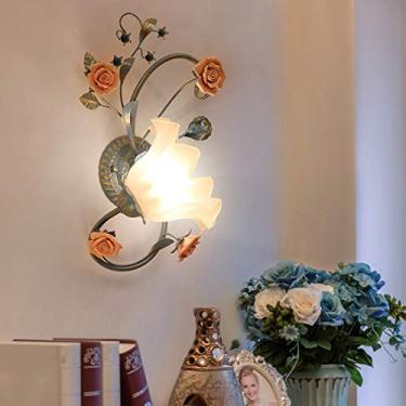 Imagem de Arandelas de parede pastorais mediterrâneas com cúpula de vidro, luminárias de cabeceira de cerâmica com estampa floral para quarto, sala de estar, corredor e varanda, à direita.