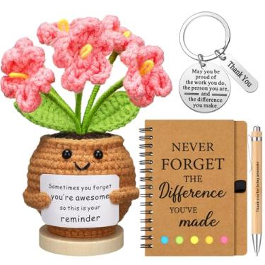 Imagem de Wavwavw 4 peças de enfeites de crochê feitos à mão com caneta de bloco de notas pegajosa e chaveiro de agradecimento de funcionários para colegas de trabalho, amigas, professoras, mulheres (Forget Me