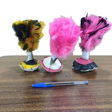 Imagem de Kit Com 3 Petecas Artesanais Penas Tingidas 17x11cm 31g COD2