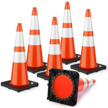 Imagem de Cones de trânsito BATTIFE 71 cm de PVC laranja com base preta (pacote 
