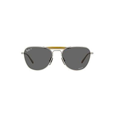 Imagem de Ray-Ban Óculos de sol unissex Rb8064 Titanium Aviator, Prata escovada/cinza escuro polarizado, 53 mm