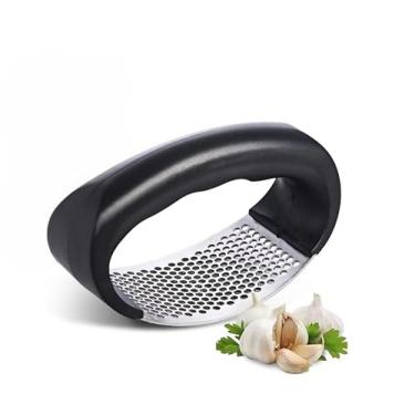 Imagem de Espremedor Amassador de Alho em Aço Inoxidável, Preto, com Lâmina Perfurada, Ergonômico, para Cozinha