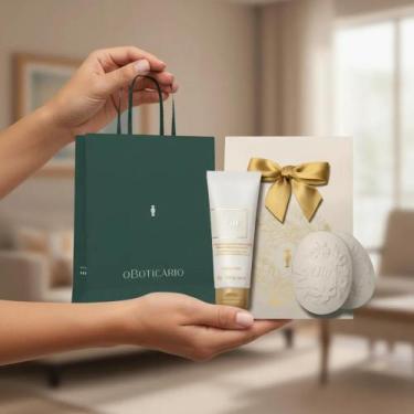 Imagem de Kit De Natal O Boticário Lily C/sacola De Presente - 3 Itens Floral