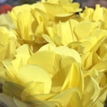 Imagem de Forminhas para Doces Finos - Kit 40/120 Formas Flor Decorativas | Ideal para Casamentos, Festas e Cupcakes (Style - Amarelo Bebê,40)