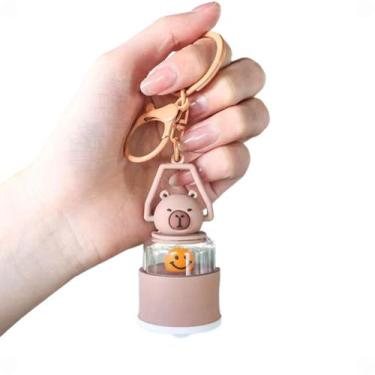 Imagem de Chaveiro com Pingente Capivara Acende Luz com Mosquetão Lampião - Mich