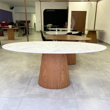 Imagem de Mesa De Jantar Cone Oval 160x90 Cm Tampo Marmorizado Calacata Bronze - Base Freijó Marrom