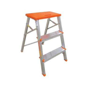 Imagem de Escada em Alumínio Botafogo 3 Degraus Suporta Até 120kg Compacta e Seg