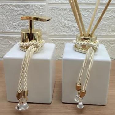 Imagem de Kit Lavabo Aromatizador Porta Sabonete Liquido Dispenser Organizador Banheiro com Varetas, Conjunto de Acessórios Decorativos para Lavabo