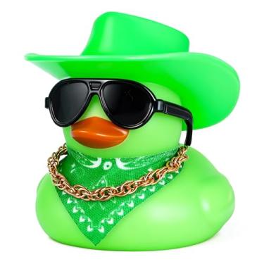 Imagem de BOZILY Chapéu de cowboy verde de borracha para decoração de painel de carro - Pato de silicone estridente com óculos, corrente de ouro e cachecol para alívio de estresse, ornamento divertido para