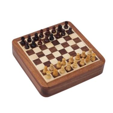 Imagem de Xadrez de Madeira Maciça com Peças Magnéticas Tabuleiro Dobrável com Gaveta para Armazenar Portátil e Ideal para Viagem ou Presente
