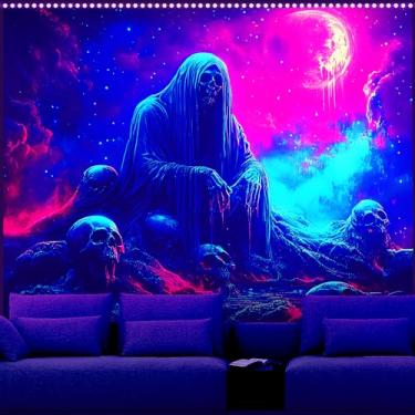 Imagem de AOHMPT Tapeçaria de Halloween que brilha no escuro - decoração de parede com luz preta reativa UV para festas assustadoras, quarto, sala de estar (monstro de caveira 1, 140 cm C x 138 cm, sem moldura)