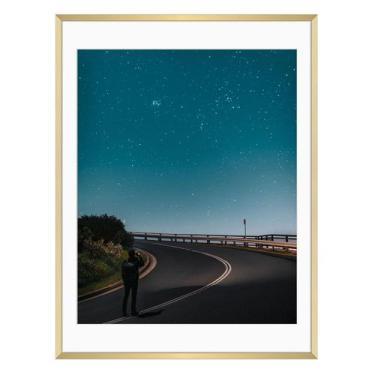 Imagem de Porta-retratos Frametory Alumínio 18x24 cm Dourado com tapete 16x20