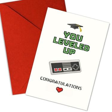 Imagem de Podagree Cartão de formatura inspirado em jogos retrô – Presente divertido para jogadores de graduação, filho, filha, amigo – Parabéns estilo Pixel Arcade, conquista de nível, tema de jogo clássico