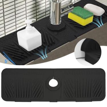 Imagem de Qinthory Tapete de torneira de silicone de 44,5 x 14 cm para pia de cozinha, protetor de pia bandeja coletora de gotejamento, suporte de esponja de sabão, base de torneira ≤ 2,7 cm (preta)