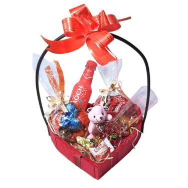 Imagem de Cesta de Presente recheada de Chocolates Kit Kat, Trufas e Bebida - Ce