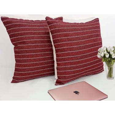 Imagem de AANDETEXTILEHOUSE Capas de almofada decorativas, 50 x 50 cm, conjunto de 2 capas de almofada Boho Farmhouse para sofá, cama, sala de estar, moderno, rústico, veludo, capa de almofada (vermelho escuro)