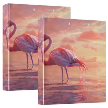 Imagem de Dois flamingos rosa em pé na água formando fichário estético com prancheta material escolar estético, pasta com prancheta resistente