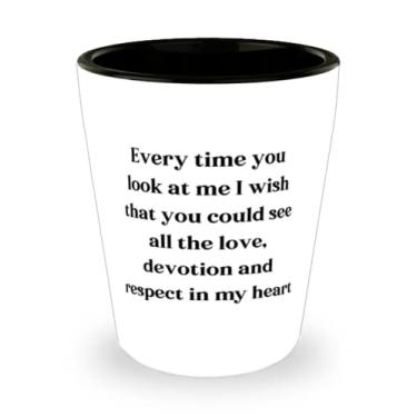 Imagem de Presentes de esposa para esposa, sempre que você olhar para mim I wish that you could see all the love, copo de shot divertido Wife