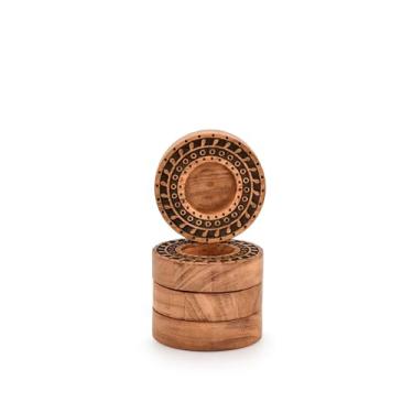 Imagem de Kimona Suporte de luz de chá de madeira de acácia - pacote com 4 castiçais para mesa de centro de mesa para Halloween, Natal e festa de aniversário (8,9 cm x 9 cm x 2,5 cm)