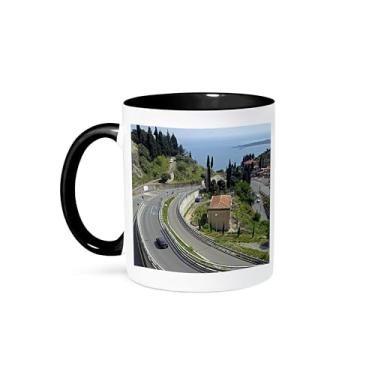 Imagem de 3dRose mug_82095_4"Italy, Sicília, Taormina, estradas sicilianas - EU16 CMI0326 - Cindy Miller Hopkins" Caneca preta de dois tons, 325 ml, multicolorida