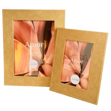 Imagem de Kit 2 Porta-Retratos de Bancada ou Parede Clean Premium CASAMILU Leather Bege Dourado – Tamanhos 10x15 e 15x20 cm – Inspiração Couro Estilo Clean e Elegante para Decoração de Sala, Quarto e Escritório