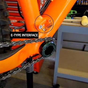 Imagem de CUOFYUNL Guia de corrente de mountain bike em liga de alumínio Proteção de corrente tipo E de montagem direta para único 1X de 26T a 36T (Cor Titânio)