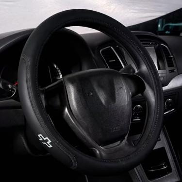 Imagem de Capa de volante de couro Jesus Black Cross adequada para Chevy de microfibra de 38 cm - macia, respirável e de silicone antiderrapante para volante automático