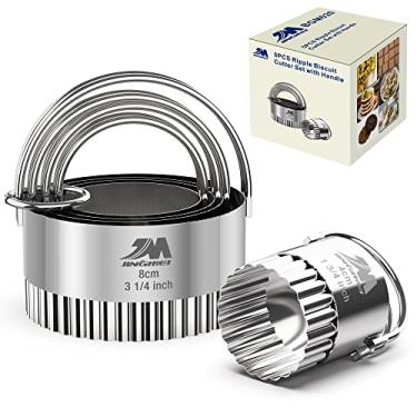 Imagem de M JINGMEI Conjunto de cortadores de biscoito canelados, 4,4 cm, 5,0 cm, 5,7 cm, 7 cm, 8,2 cm, cortadores de biscoito redondos de aço inoxidável com alça, cortador de biscoitos ondulados com borda canelada, ferramentas para massa de assar, 5 peças para presente