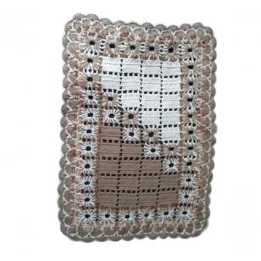 Imagem de Tapete De Crochê Branco E Marrom Artesanal