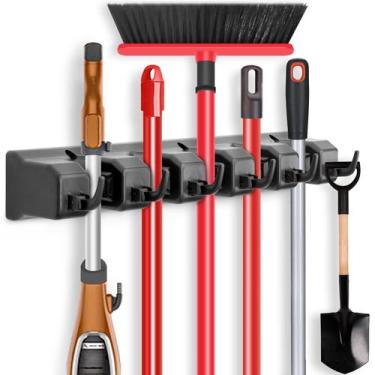 Imagem de Suporte de esfregão e vassoura IMILLET montado na parede com ganchos